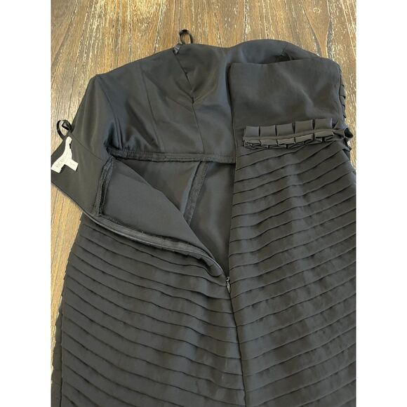 BCBGeneration Strapless Pleated Bubble-Hem Cocktail Dress | Size 0 - Picture 9 of 13